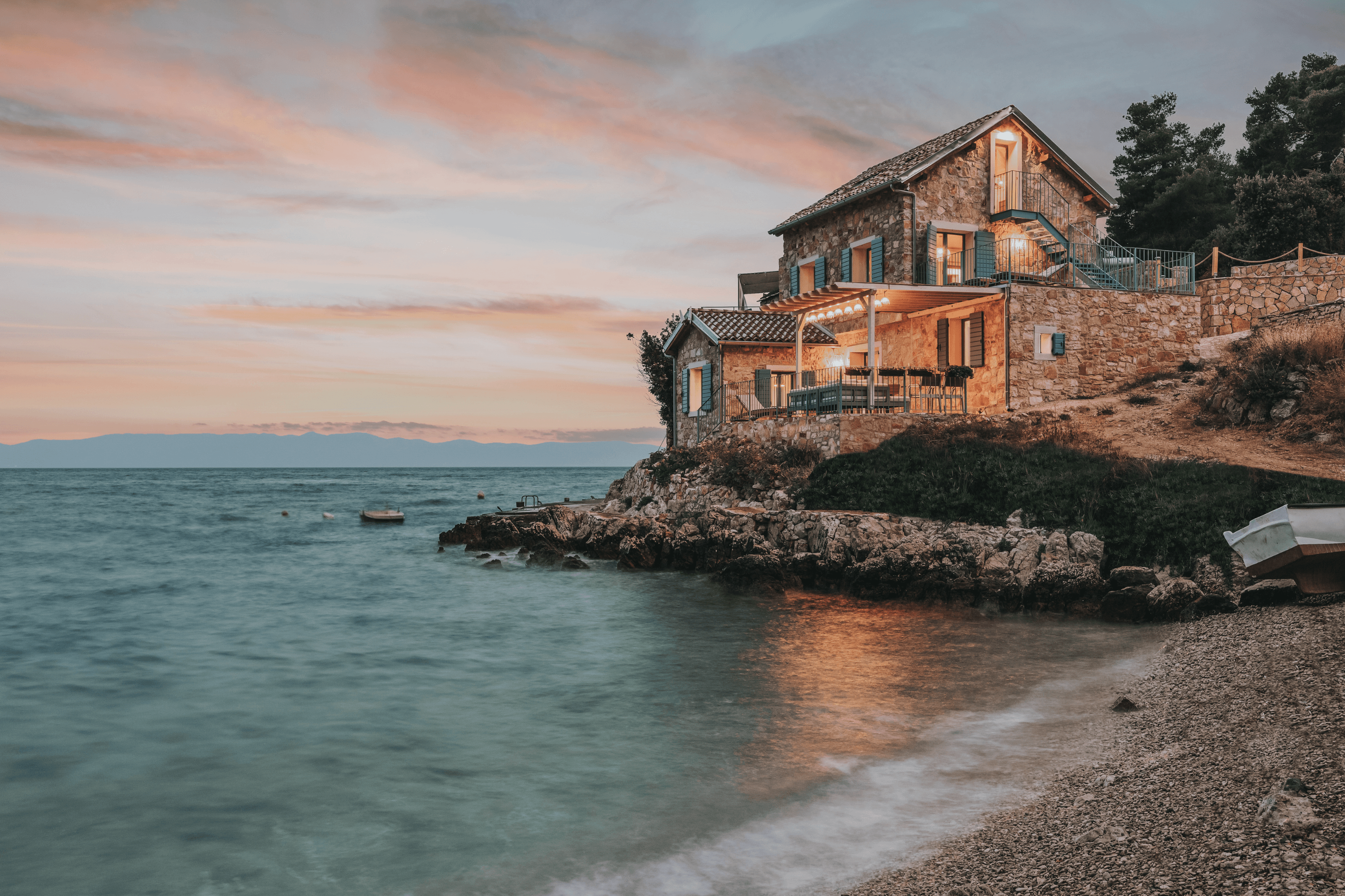 Villa and sea